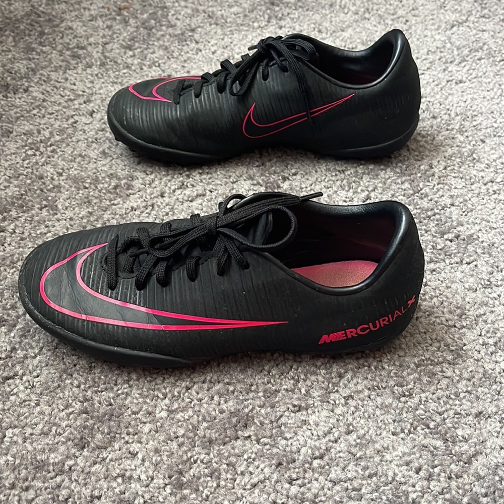 Nike Kids Black and Pink Sneakers